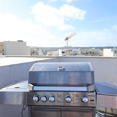 Solea - 2br Penthouse With Rooftop Jacuzzi & Bbq * 세인트폴스베이