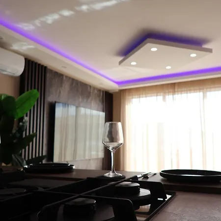 Solea - 2br Penthouse With Rooftop Jacuzzi & Bbq * 세인트폴스베이