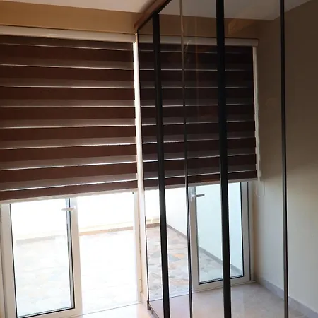 Solea - 2br Penthouse With Rooftop Jacuzzi & Bbq