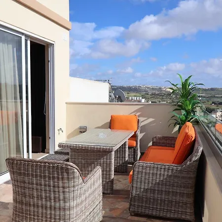 Solea - 2br Penthouse With Rooftop Jacuzzi & Bbq * 세인트폴스베이